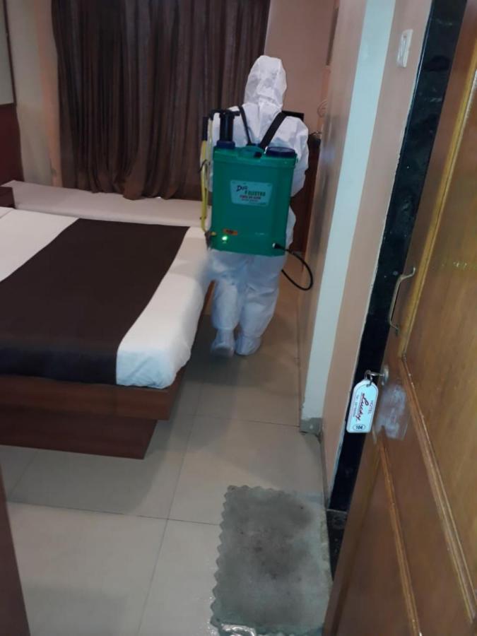 Lucky Hotel Goregaon Mumbai Ngoại thất bức ảnh