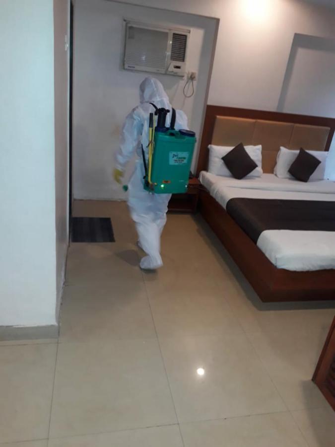 Lucky Hotel Goregaon Mumbai Ngoại thất bức ảnh