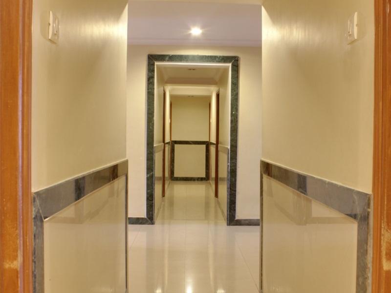 Lucky Hotel Goregaon Mumbai Ngoại thất bức ảnh