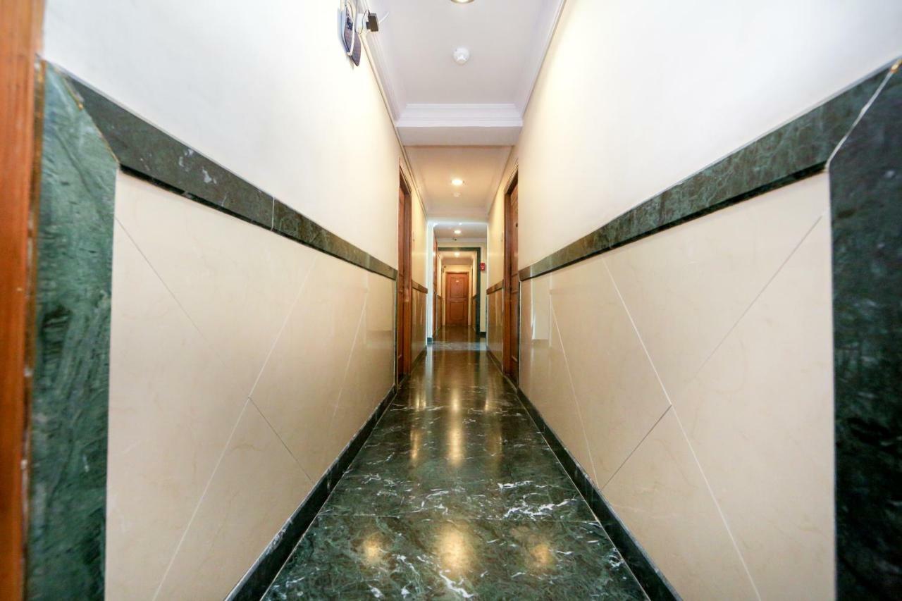 Lucky Hotel Goregaon Mumbai Ngoại thất bức ảnh