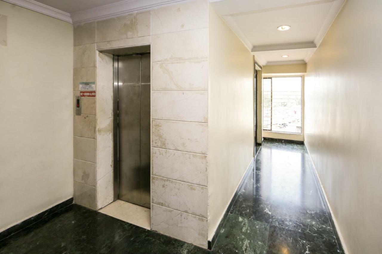 Lucky Hotel Goregaon Mumbai Ngoại thất bức ảnh