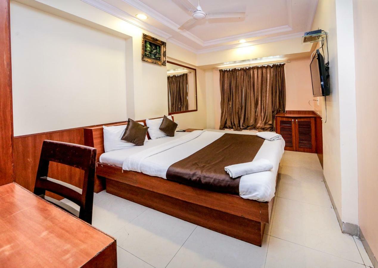 Lucky Hotel Goregaon Mumbai Ngoại thất bức ảnh