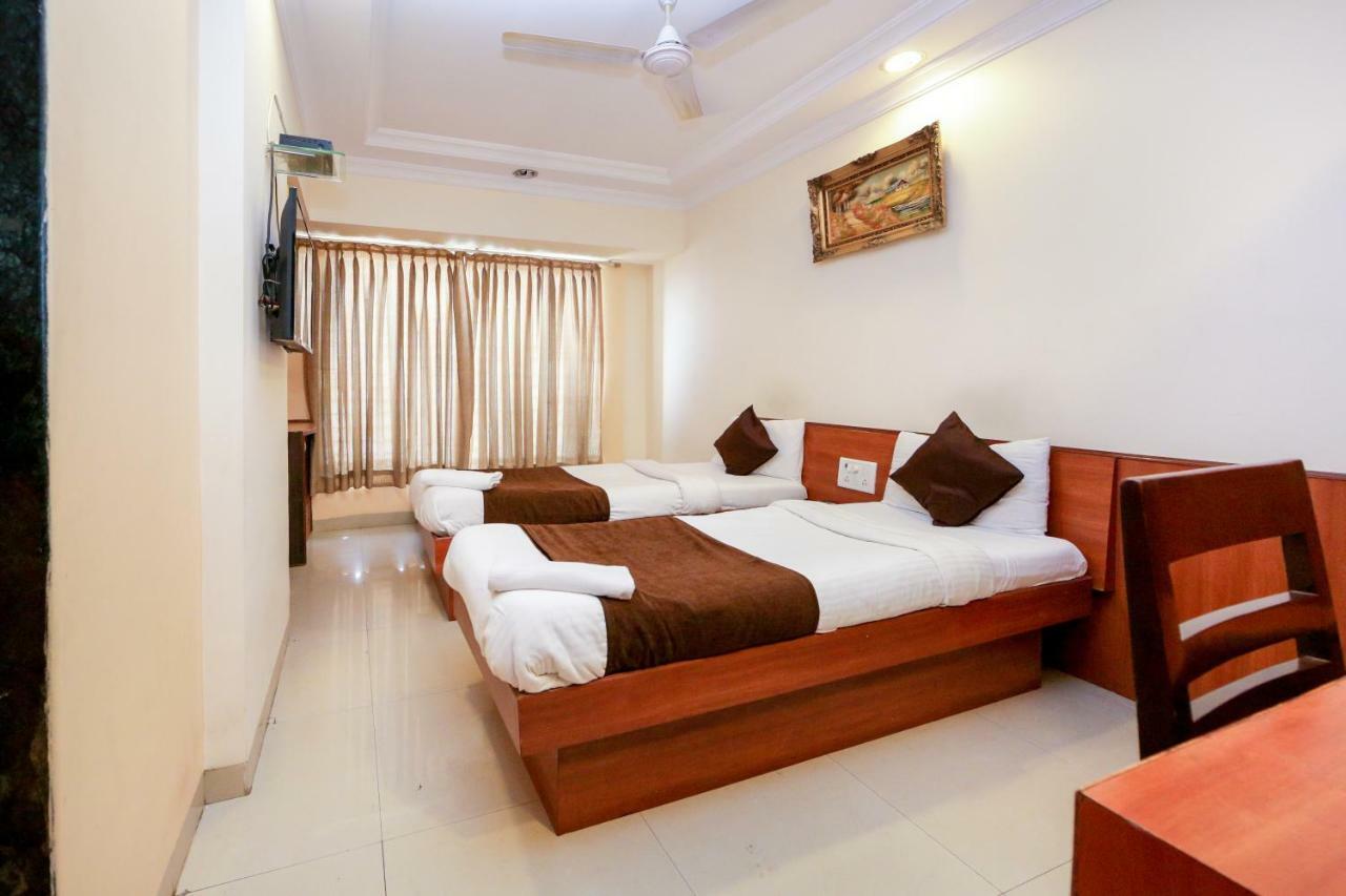 Lucky Hotel Goregaon Mumbai Ngoại thất bức ảnh